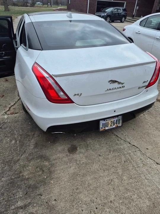 2016 Jaguar X351 XJ - Image 4 of 7
