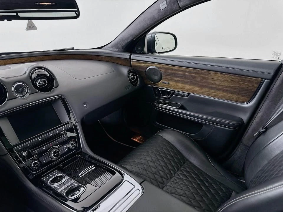 2016 Jaguar X351 XJR - Image 12 of 19