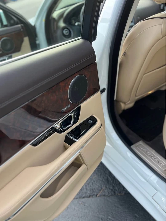2016 Jaguar X351 XJ - Image 13 of 14
