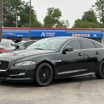 2016 Jaguar XJ R-Sport