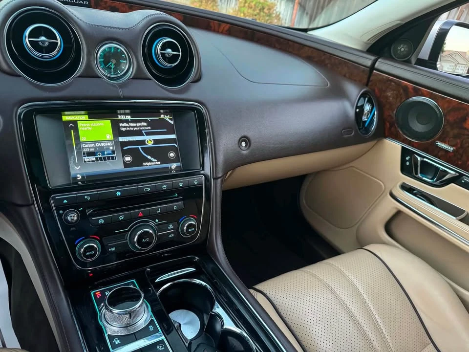 2016 Jaguar X351 XJ - Image 14 of 19