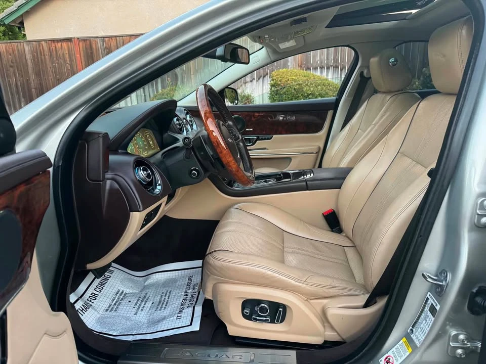 2016 Jaguar X351 XJ - Image 9 of 19
