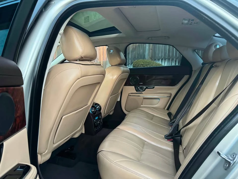 2016 Jaguar X351 XJ - Image 11 of 19