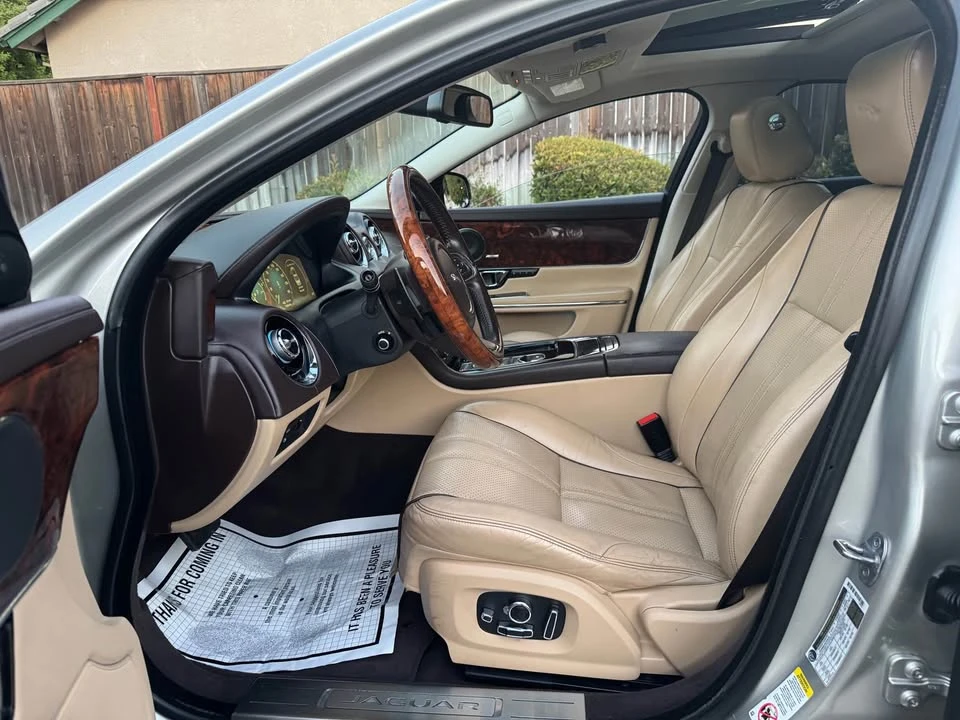 2016 Jaguar X351 XJ - Image 9 of 19
