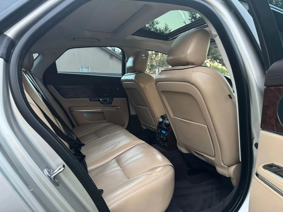 2016 Jaguar X351 XJ - Image 11 of 19