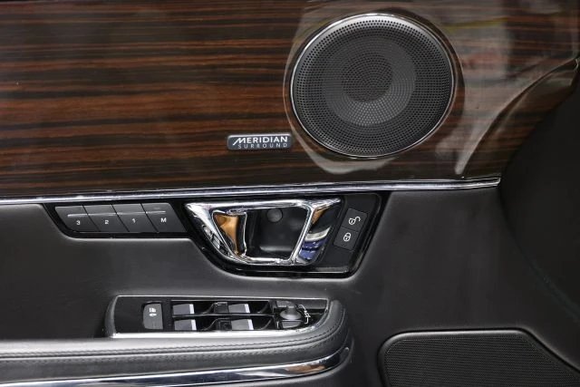 2016 Jaguar X351 XJ - Image 10 of 12
