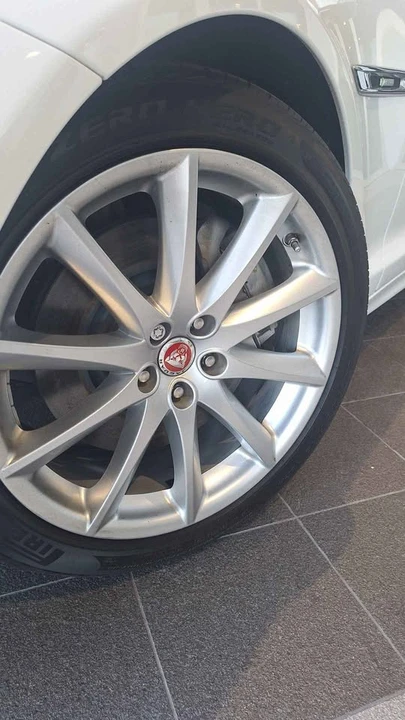 2016 Jaguar X351 XJ - Image 3 of 15