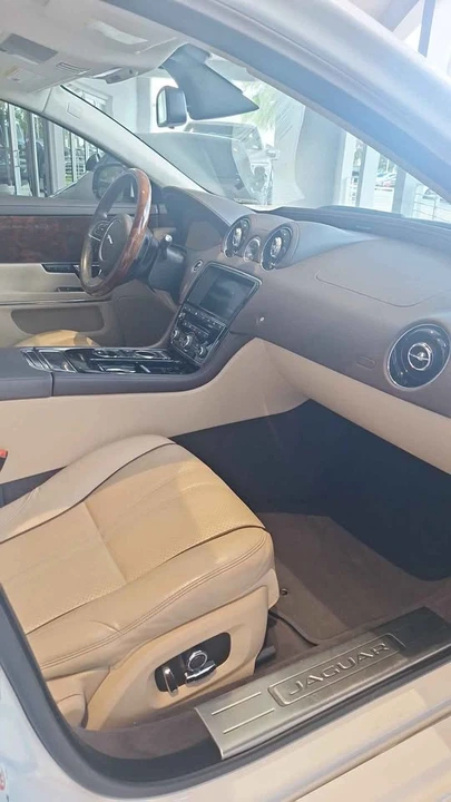 2016 Jaguar X351 XJ - Image 14 of 15