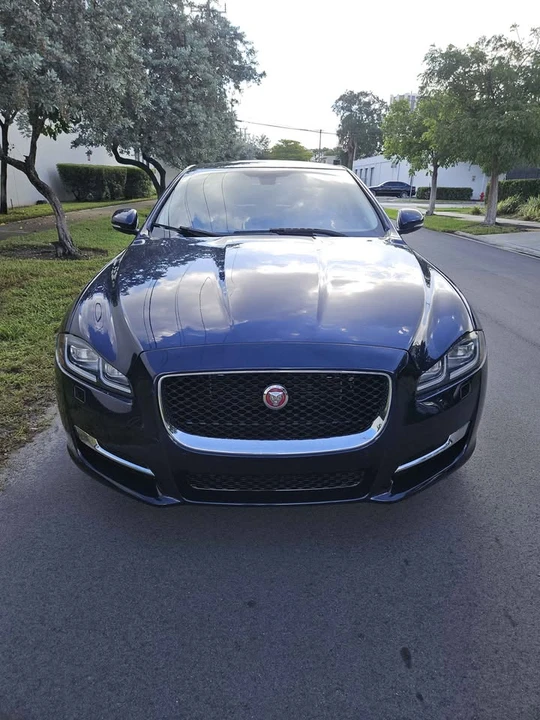 2016 Jaguar X351 XJ - Image 2 of 11