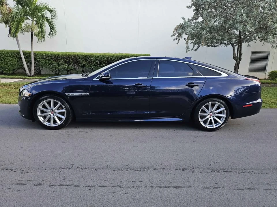 2016 Jaguar X351 XJ - Image 3 of 11