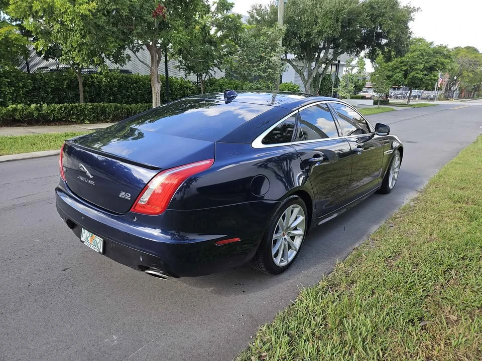 2016 Jaguar X351 XJ - Image 6 of 11