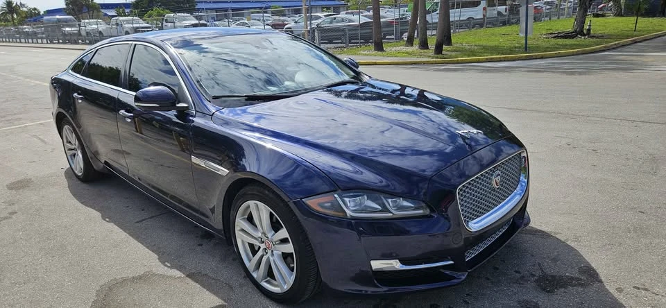 2016 Jaguar X351 XJ - Image 8 of 13
