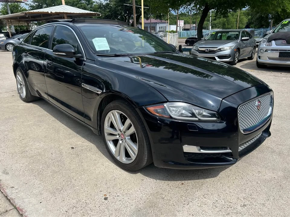2016 Jaguar X351 XJ - Image 2 of 11