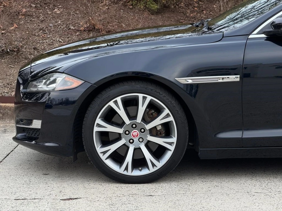 2016 Jaguar X351 XJ - Image 14 of 21
