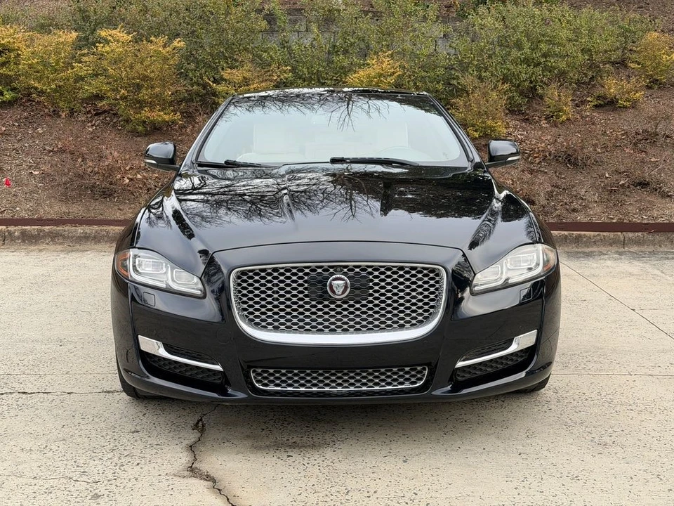 2016 Jaguar X351 XJ - Image 11 of 21