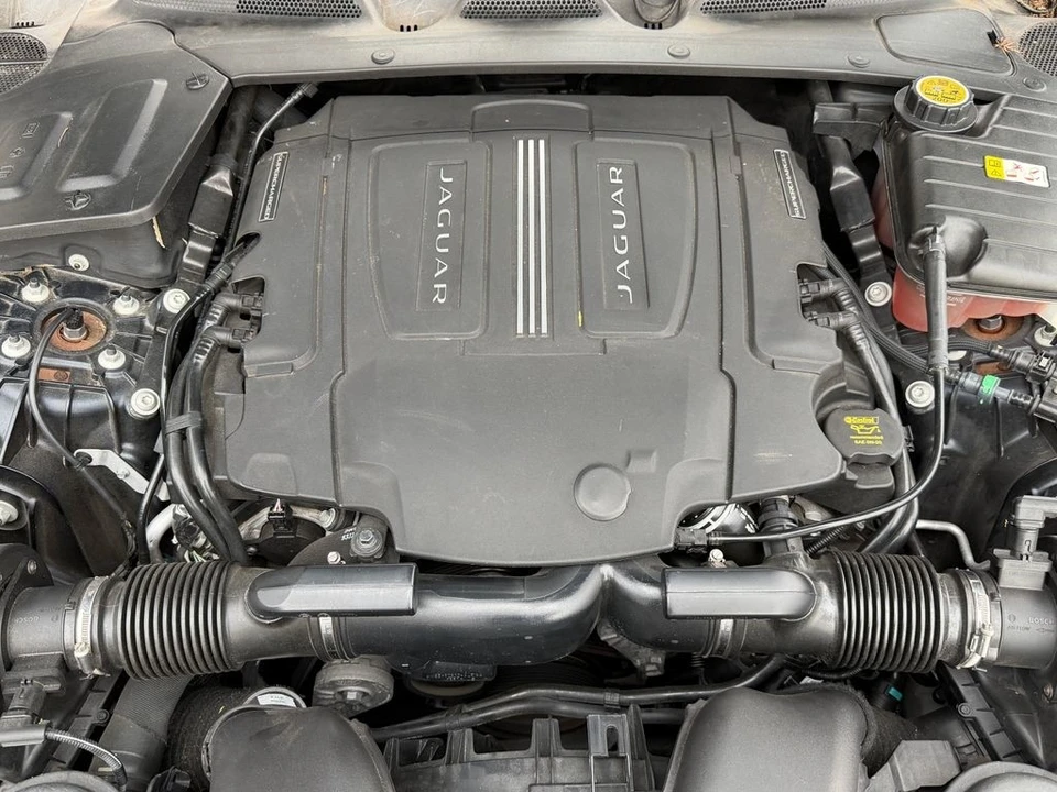 2016 Jaguar X351 XJ - Image 12 of 21