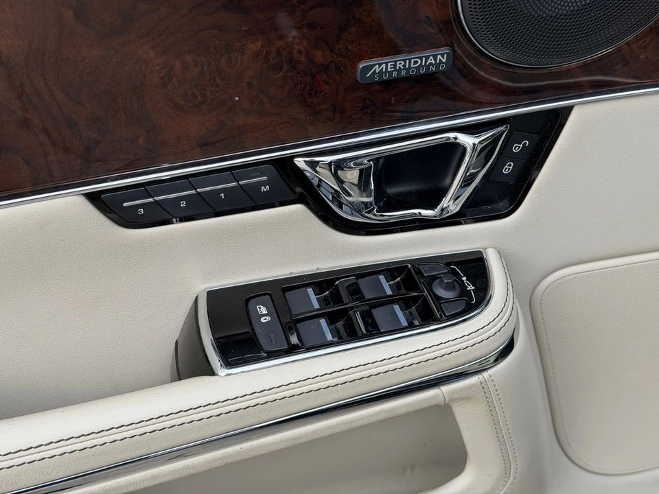 2016 Jaguar X351 XJ - Image 16 of 21