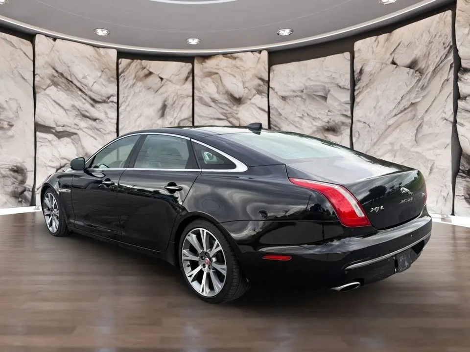 2016 Jaguar X351 XJ - Image 10 of 12