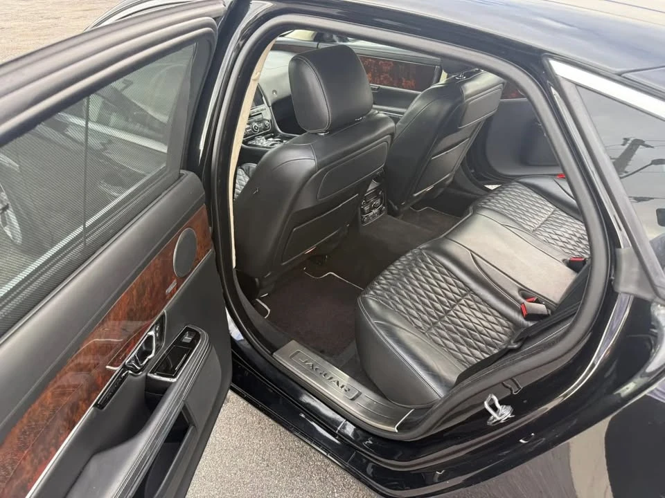 2016 Jaguar X351 XJ - Image 8 of 12