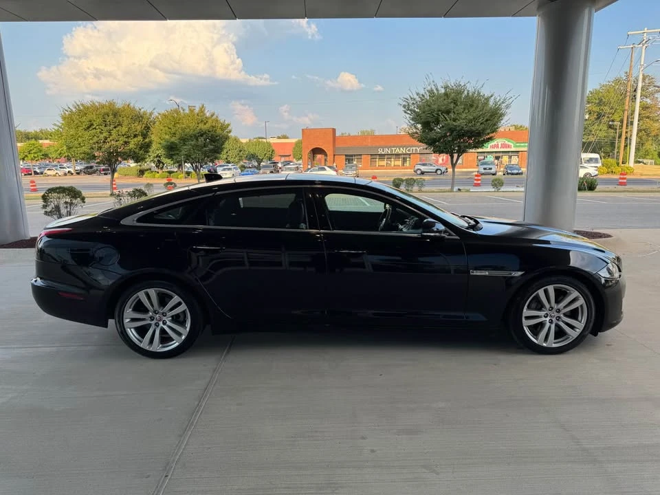 2016 Jaguar X351 XJ - Image 7 of 20
