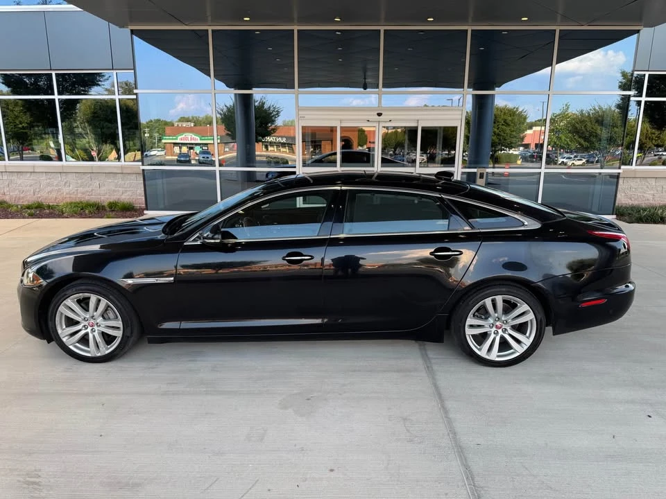2016 Jaguar X351 XJ - Image 6 of 20