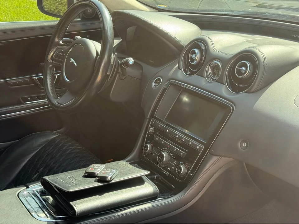 2016 Jaguar X351 XJ - Image 19 of 20