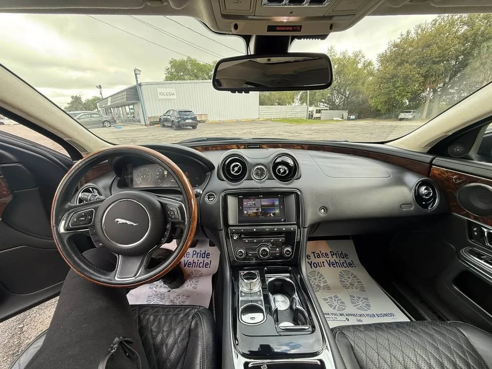 2016 Jaguar X351 XJ - Image 9 of 13