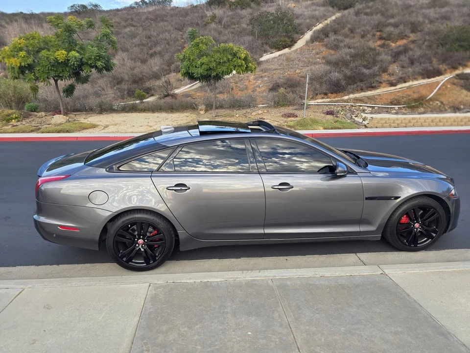 2016 Jaguar - Image 8 of 18