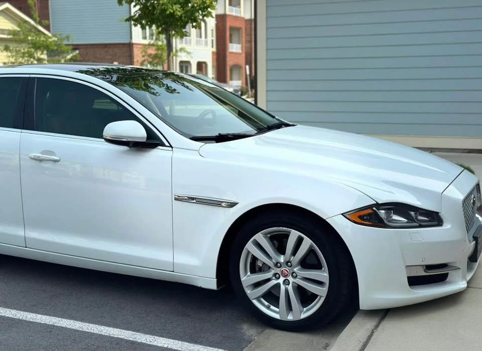 2016 Jaguar X351 XJ - Image 6 of 12