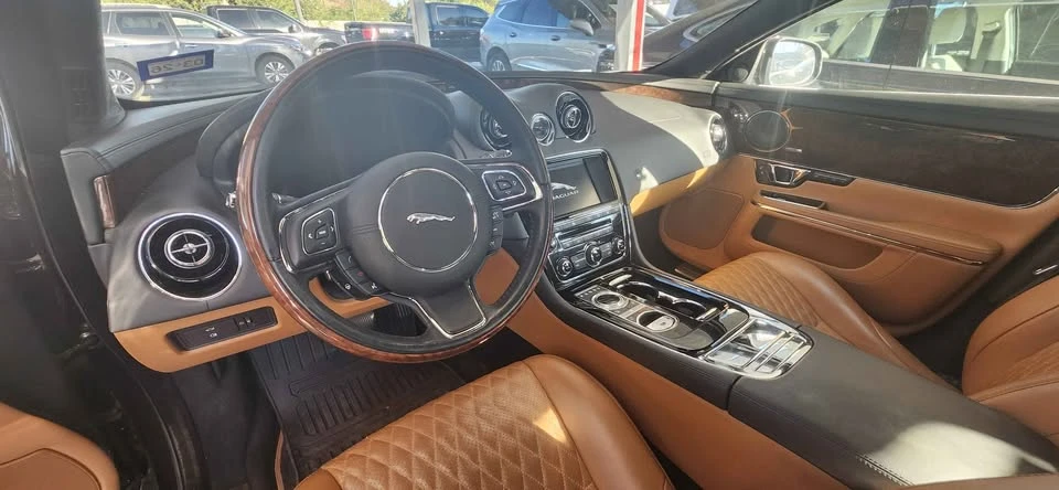 2016 Jaguar X351 XJ - Image 5 of 8