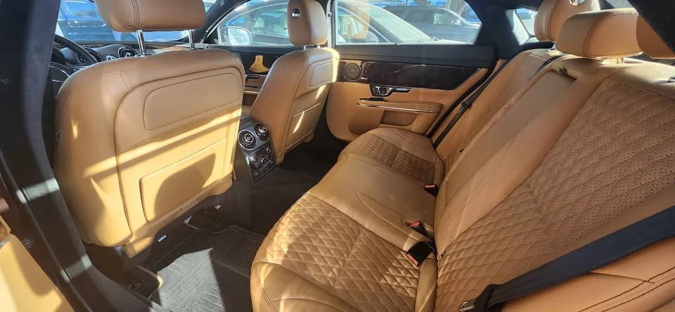 2016 Jaguar X351 XJ - Image 7 of 8