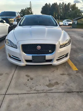 2016 Jaguar XJ XJL Supercharged Sedan 4D
