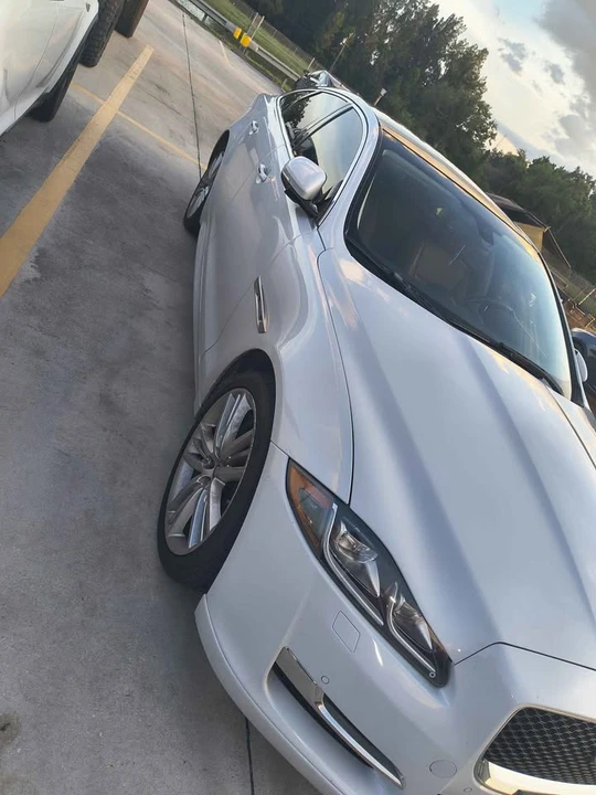 2016 Jaguar X351 XJ - Image 4 of 10