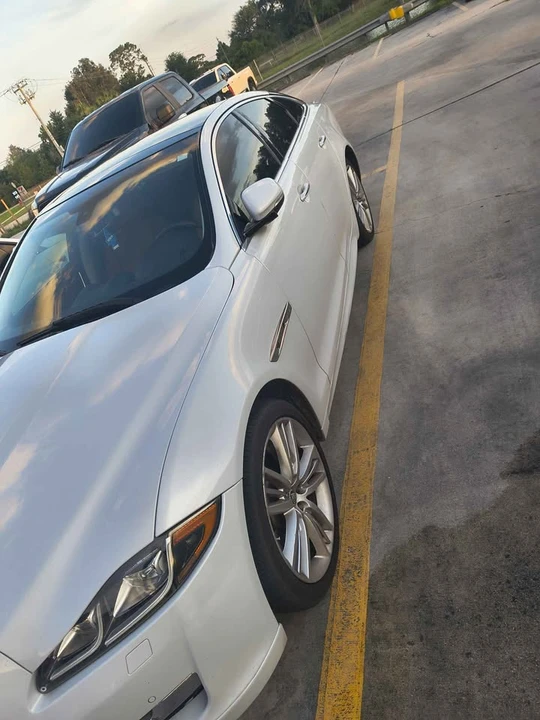 2016 Jaguar X351 XJ - Image 3 of 10