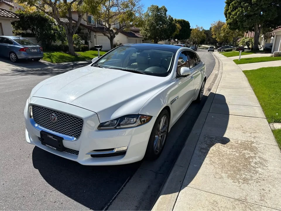 2016 Jaguar X351 XJ - Image 8 of 8