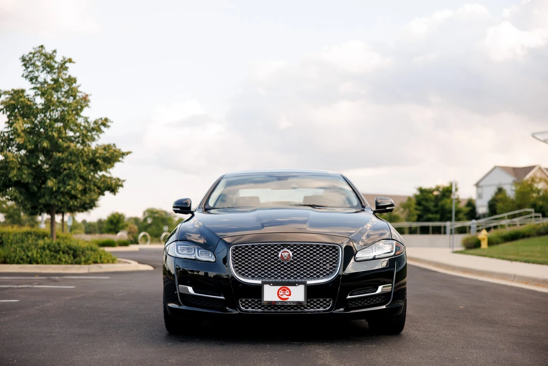 2016 Jaguar X351 XJ - Image 3 of 31