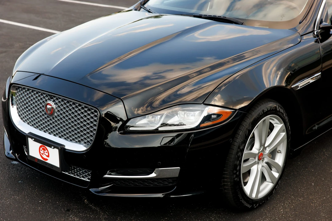 2016 Jaguar X351 XJ - Image 22 of 31