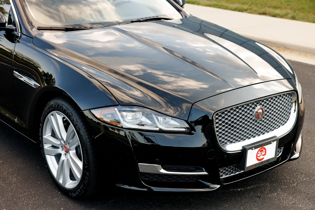 2016 Jaguar X351 XJ - Image 18 of 31