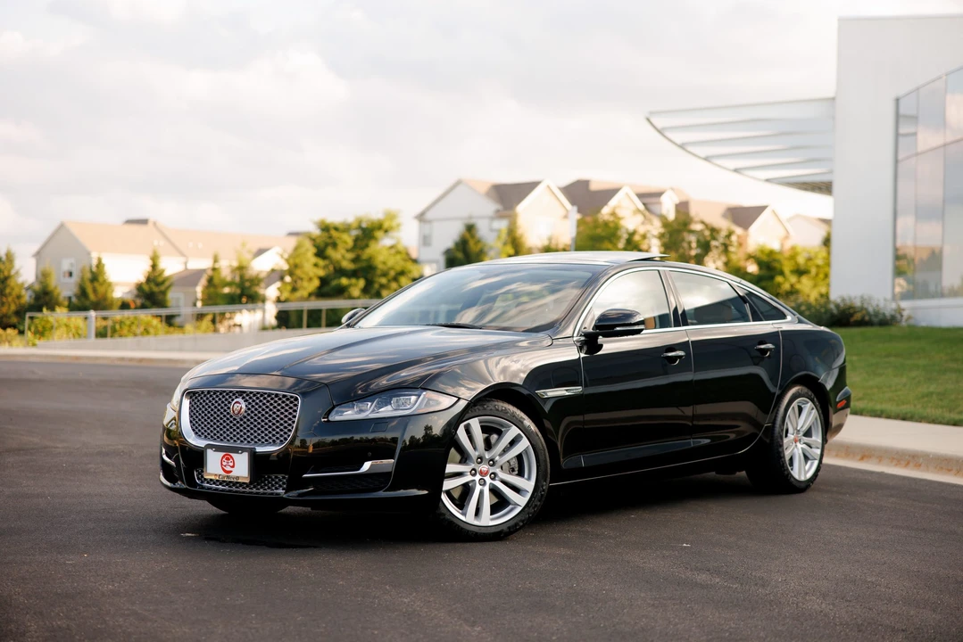 2016 Jaguar X351 XJ - Image 7 of 31