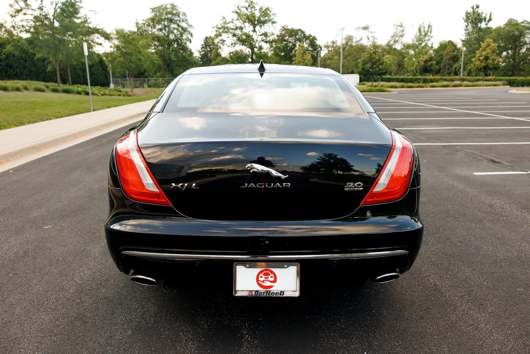 2016 Jaguar X351 XJ - Image 12 of 31