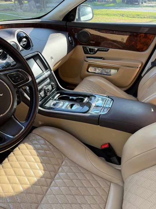 2016 Jaguar X351 XJ - Image 7 of 15