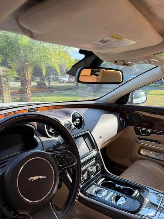 2016 Jaguar X351 XJ - Image 9 of 15