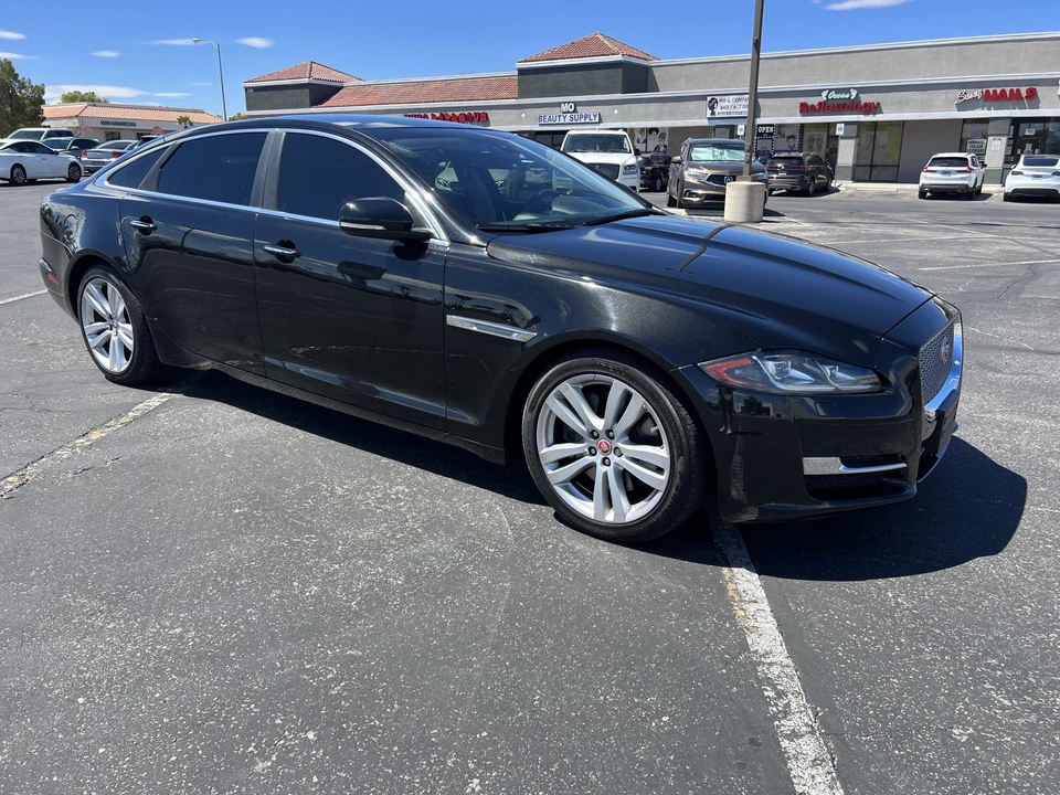2016 Jaguar X351 XJ - Image 19 of 31