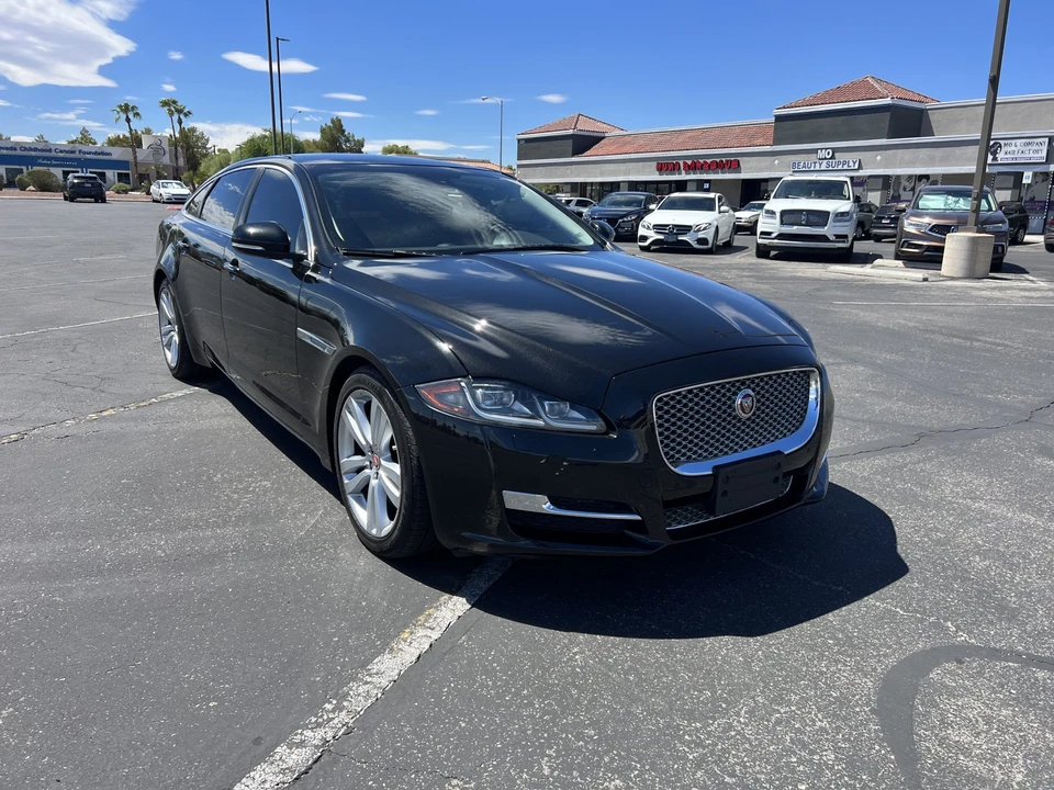2016 Jaguar X351 XJ - Image 22 of 31