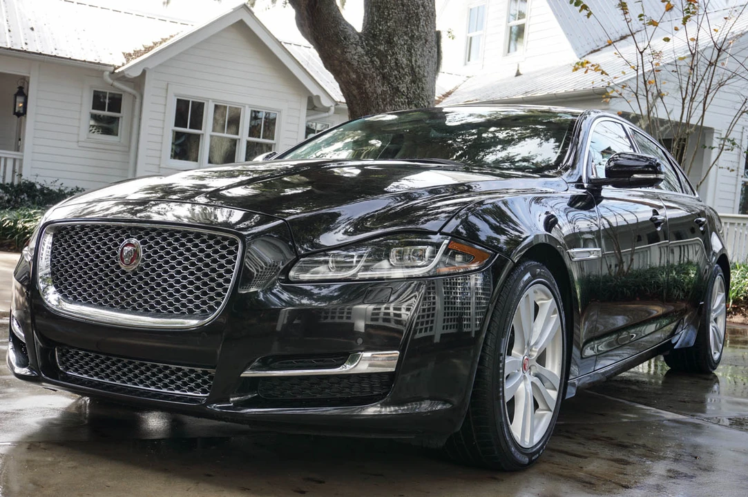 2016 Jaguar X351 XJ - Image 3 of 31