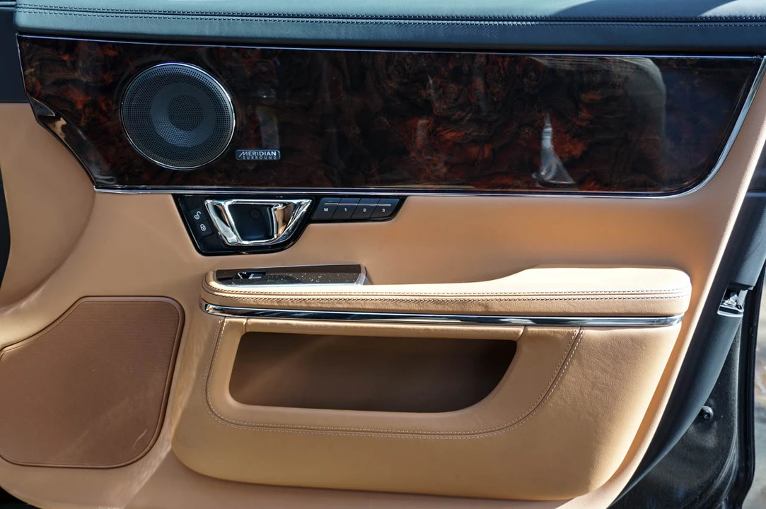 2016 Jaguar X351 XJ - Image 24 of 31