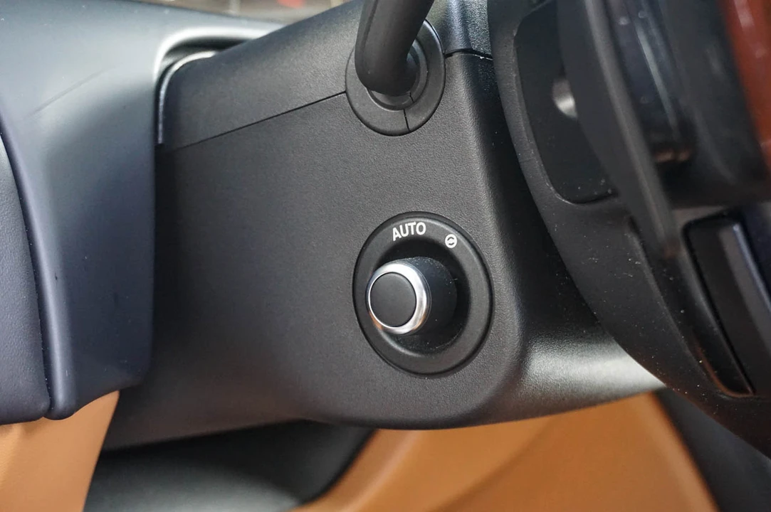 2016 Jaguar X351 XJ - Image 31 of 31