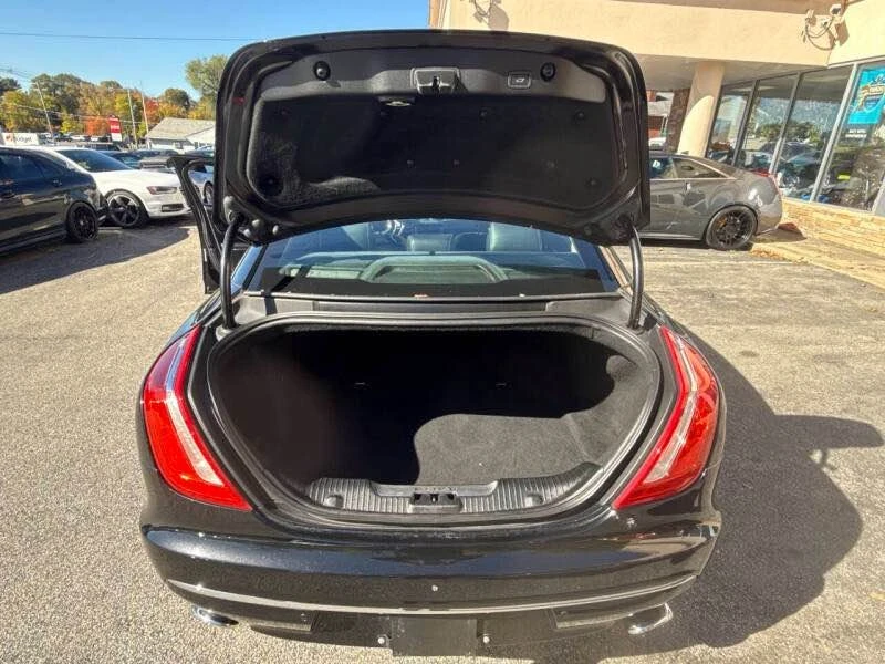 2016 Jaguar X351 XJ - Image 10 of 20