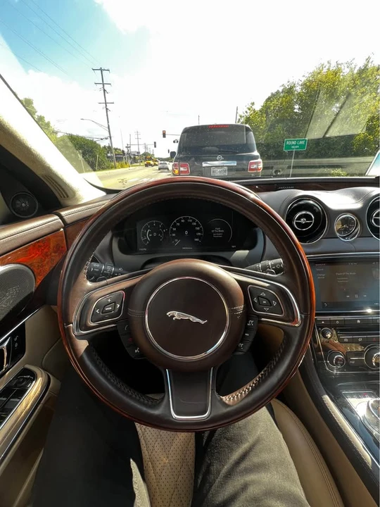 2016 Jaguar X351 XJ - Image 3 of 5