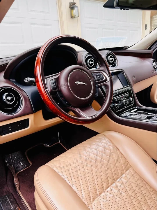 2016 Jaguar X351 XJ - Image 4 of 5